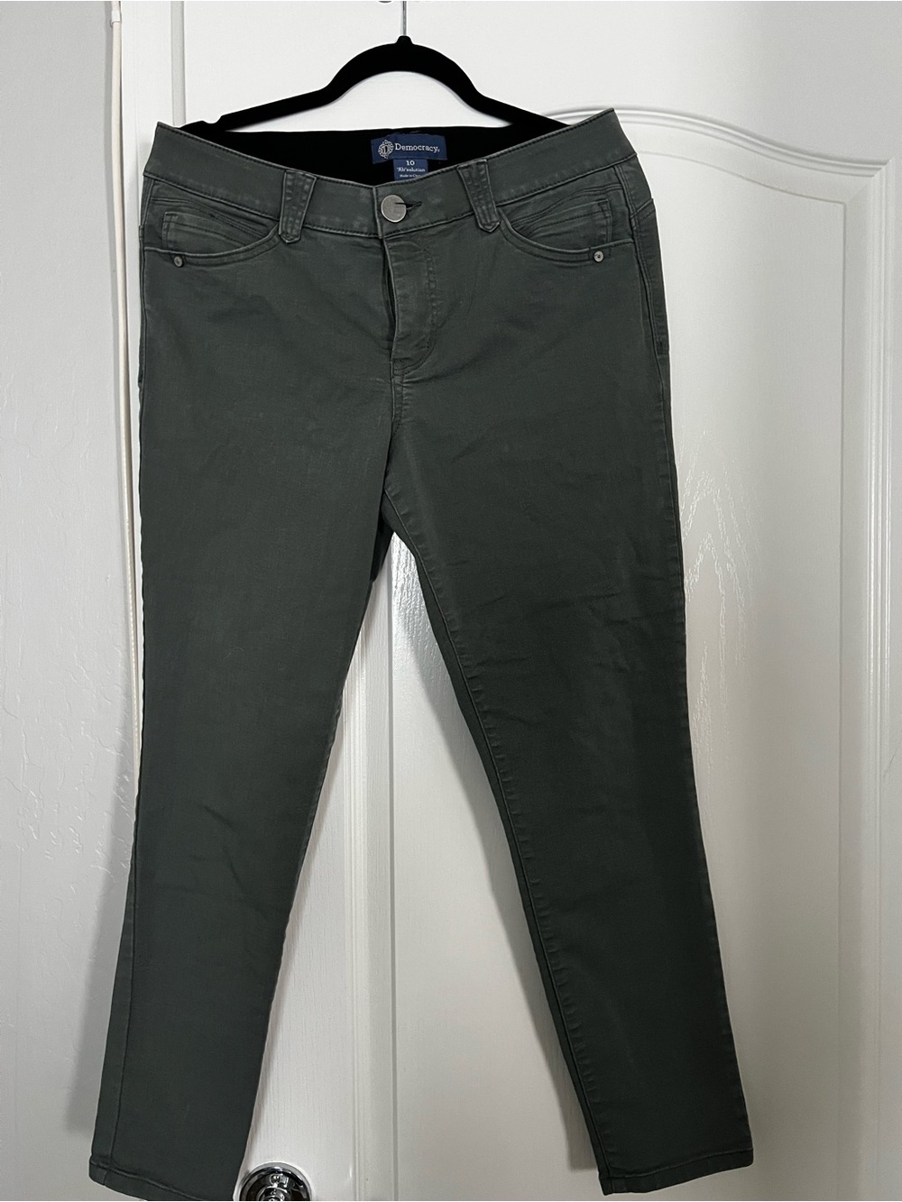 Democracy Women’s Olive Skinny Jeans